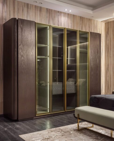 Aura Wardrobe