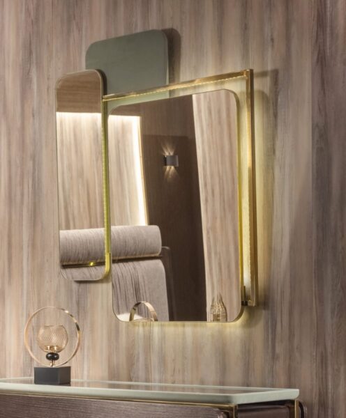 Aura Mirror