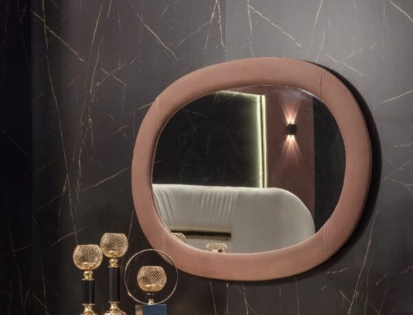 Echo Mirror