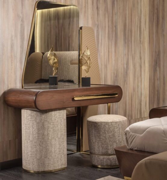 Brush Dresser