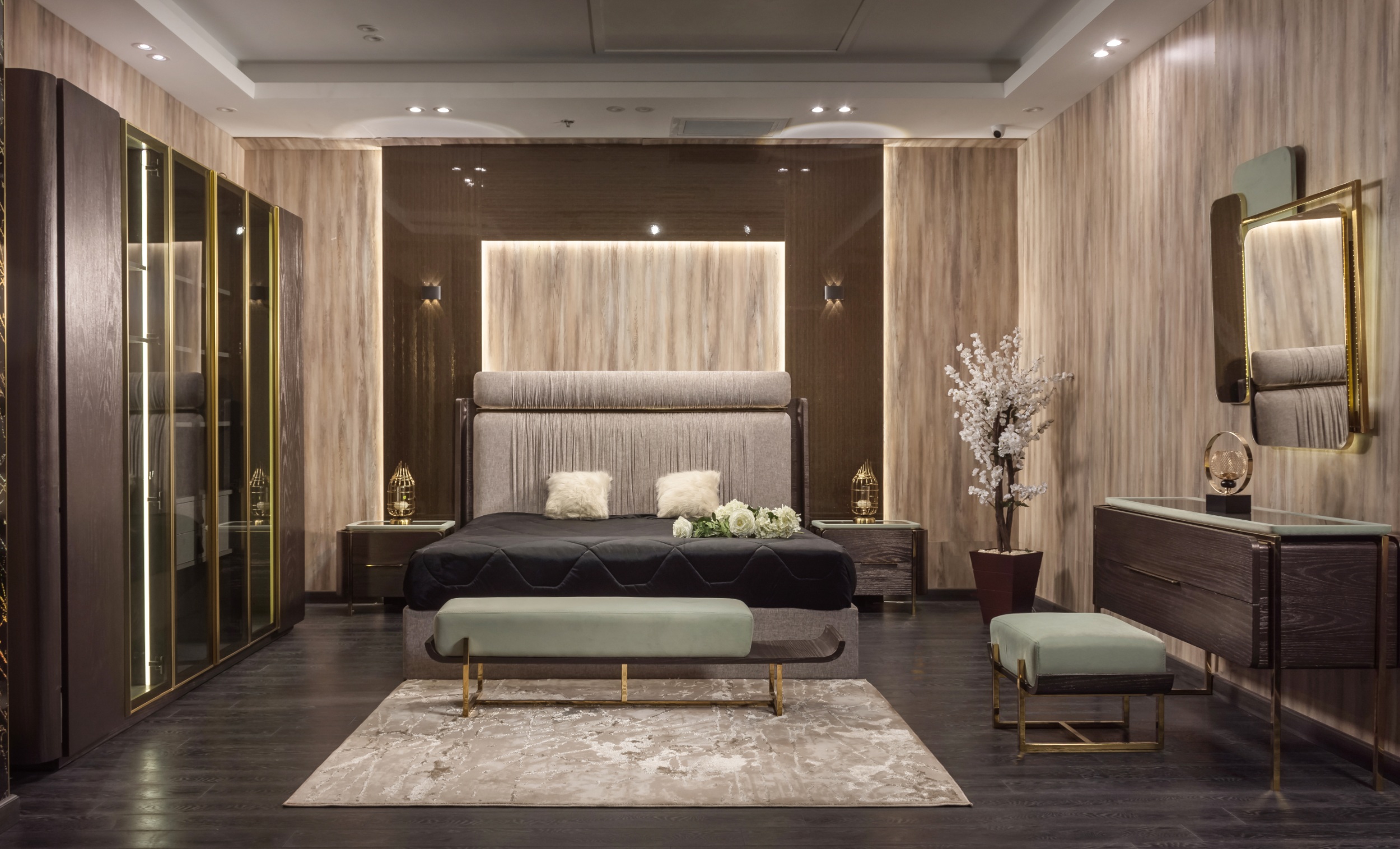 1781879100_1-copy.jpg Master Bedroom Majesty - Image 1