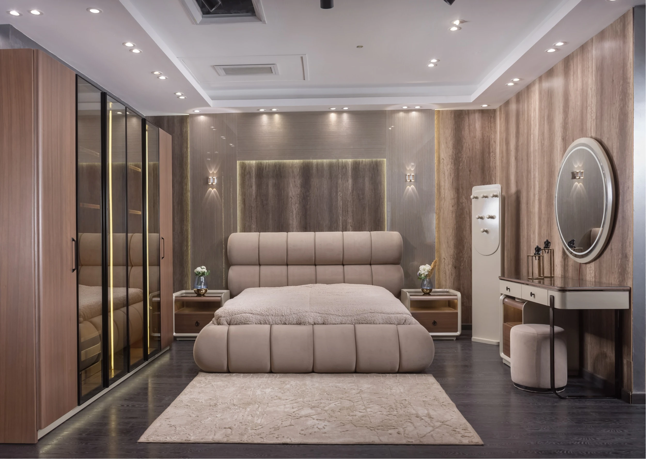 1782232336_19.jpg Excellence Master Bedroom - Image 1