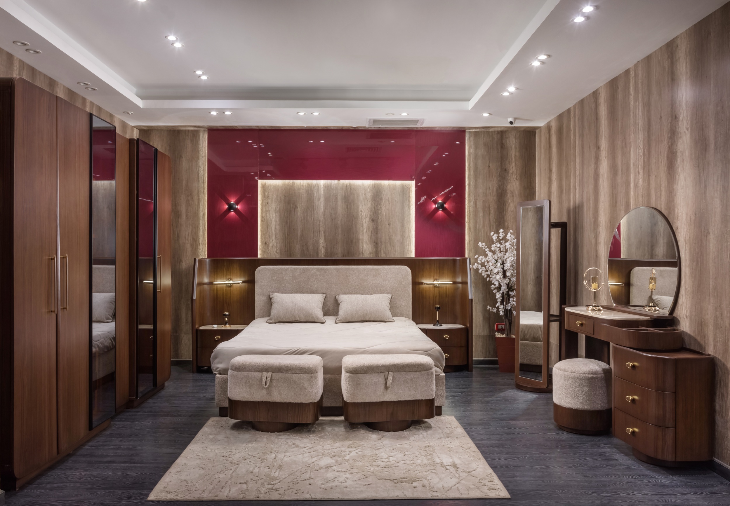 1782289123_12.jpg Coral Master Bedroom - Image 1